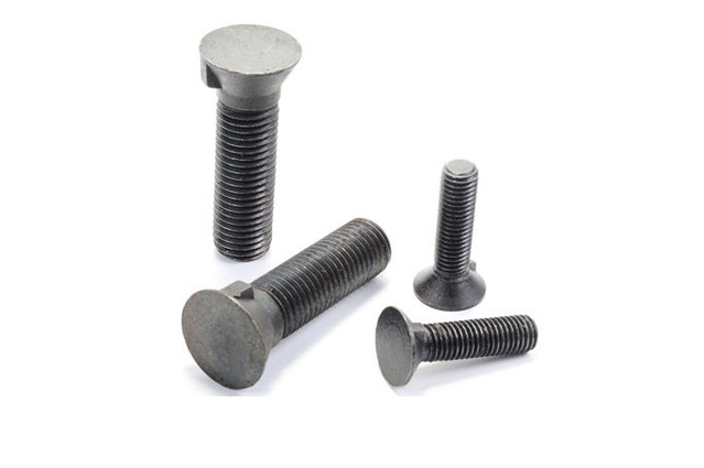 Болт DIN 604