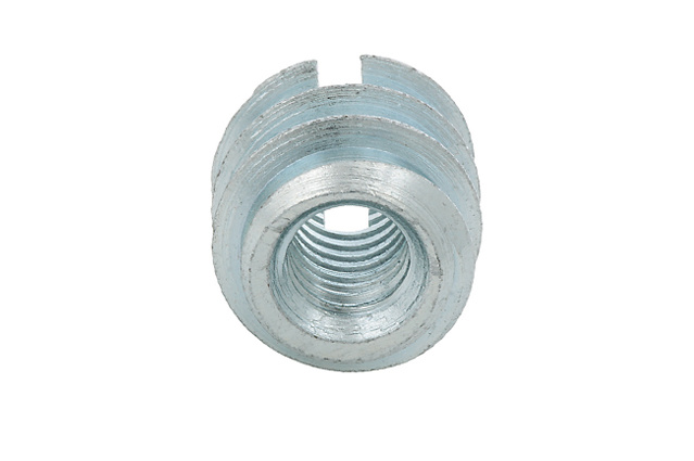 Муфта мебельная DIN 7965