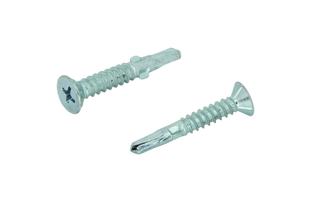 Саморез для крепления древесины к металлу