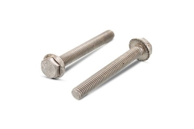 Болт DIN 6921