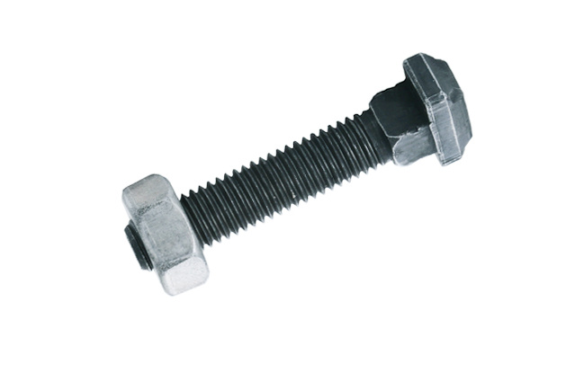 Болт DIN 186